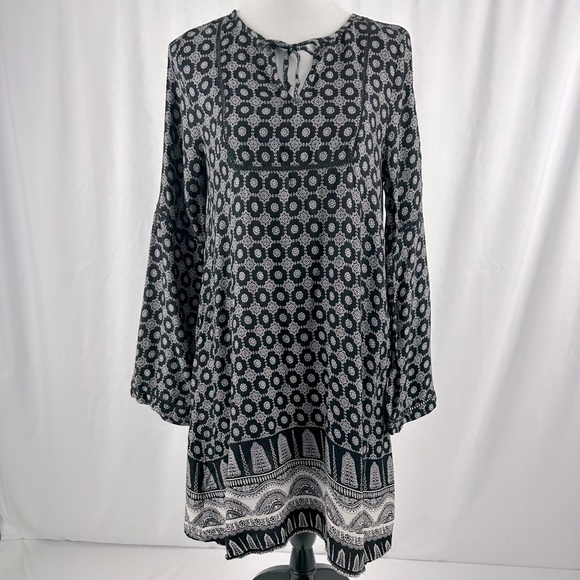 Roxy Brilliant Sky long sleeved mini dress boho bell sleeve Black & White size M - Picture 2 of 11